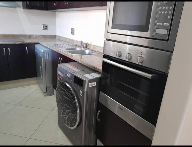 1 BEDROOM PROPERTY TO RENT IN POINT WATERFRONT